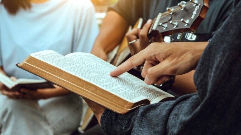 3 Ways to Know if Worship Music is Biblical