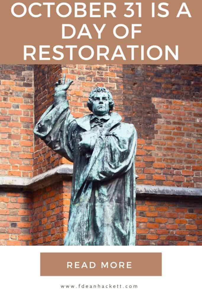 Picture of Martin Luther's statue in front of a brick building